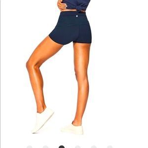 Lululemon In Movement Short *Everlux 2.5" Size 6.